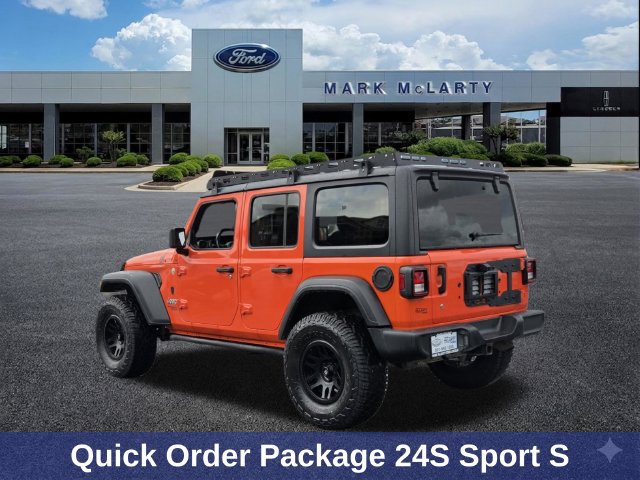 Used 2018 Jeep Wrangler Unlimited Sport S AWD/4WD image 3