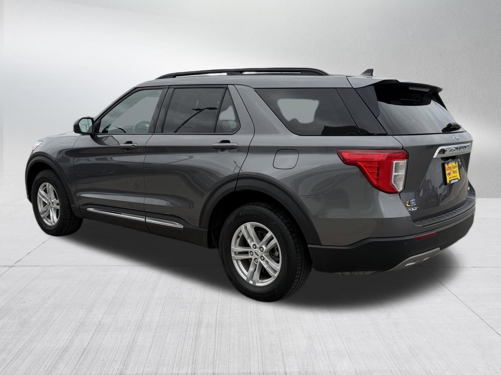 Certified 2023 Ford Explorer XLT w/ Equipment Group 202A AWD/4WD image 5