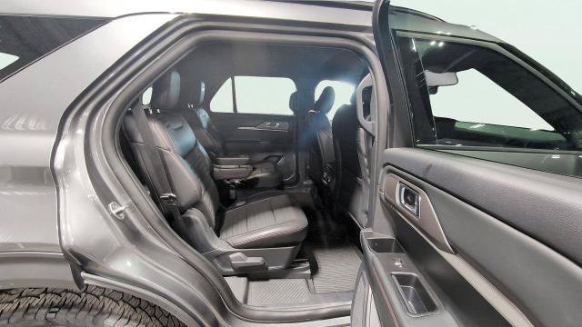 Certified 2025 Ford Explorer ST-Line AWD/4WD image 15