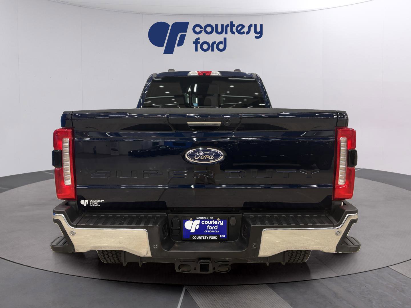 Certified 2023 Ford F350 Lariat w/ Chrome Package image 4