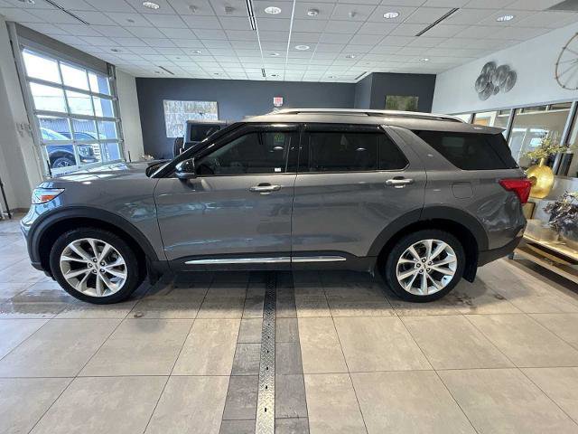 Certified 2022 Ford Explorer Platinum w/ Technology Package image 2