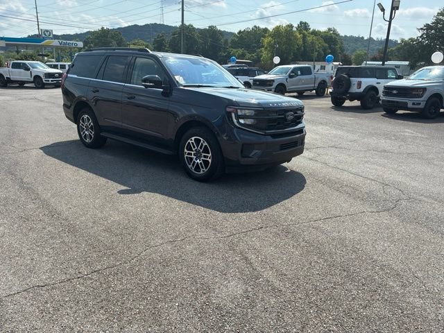Certified 2025 Ford Expedition Active AWD/4WD image 65
