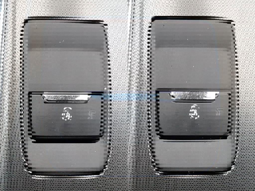 Certified 2024 Ford Edge ST-Line image 20