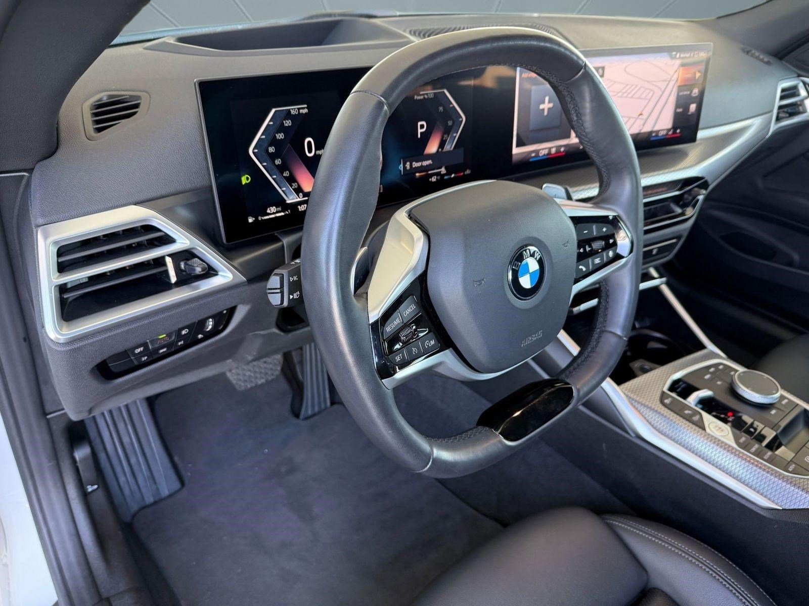 Used 2025 BMW 430i Convertible w/ Premium Package RWD image 4