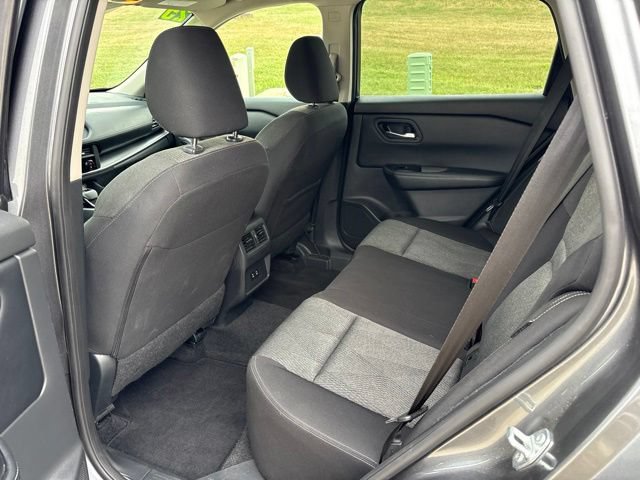 Used 2025 Nissan Rogue SV AWD/4WD image 12