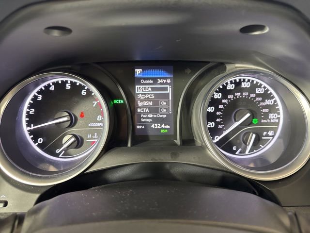 Used 2018 Toyota Camry SE w/ Moonroof Package image 17