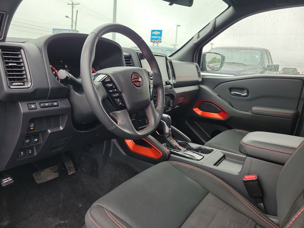 Used 2022 Nissan Frontier PRO-4X w/ Technology Package AWD/4WD image 21