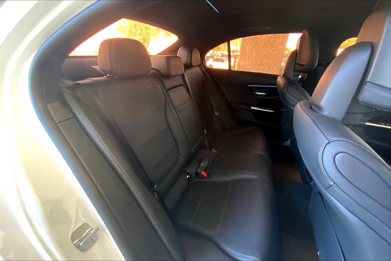 Used 2024 Mercedes-Benz C 300 4MATIC Sedan image 19