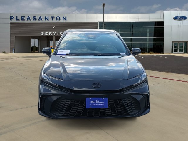 Used 2025 Toyota Camry SE w/ Convenience Package FWD image 8