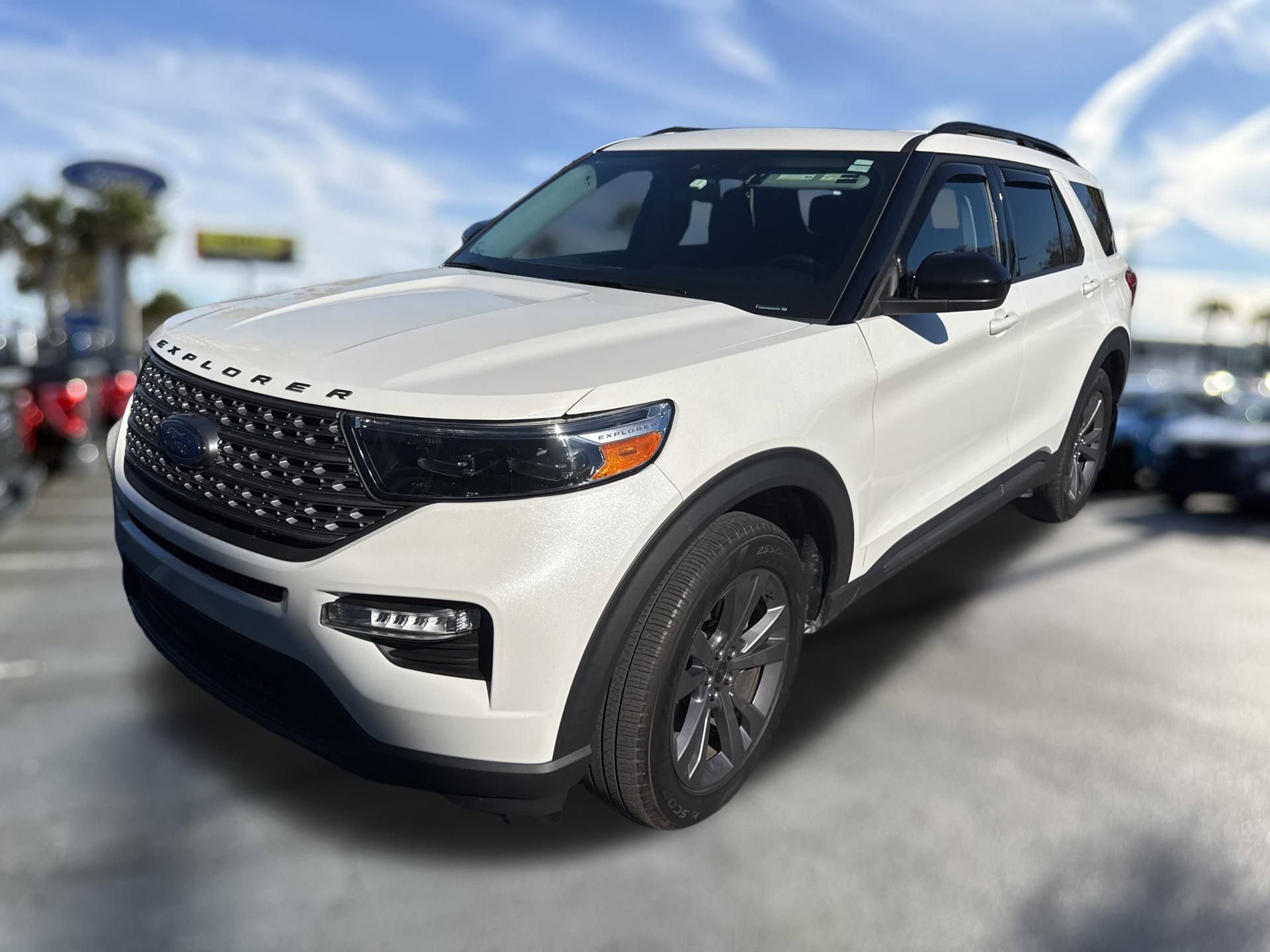 Certified 2023 Ford Explorer XLT w/ Equipment Group 202A image 10