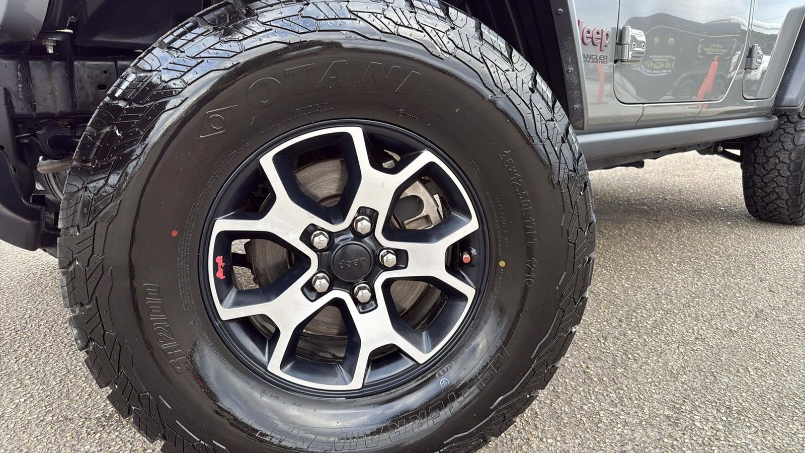 Used 2019 Jeep Wrangler Unlimited Rubicon AWD/4WD image 9