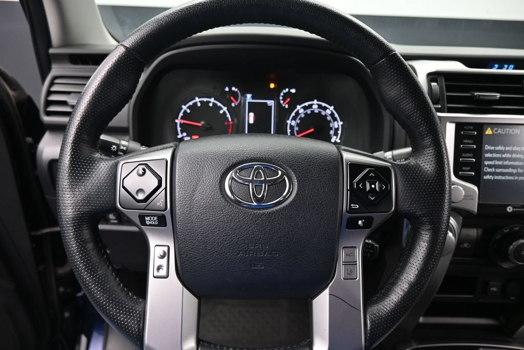 Used 2023 Toyota 4Runner SR5 Premium w/ Moonroof Package RWD image 15