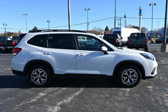 Used 2024 Subaru Forester Premium AWD/4WD image 8