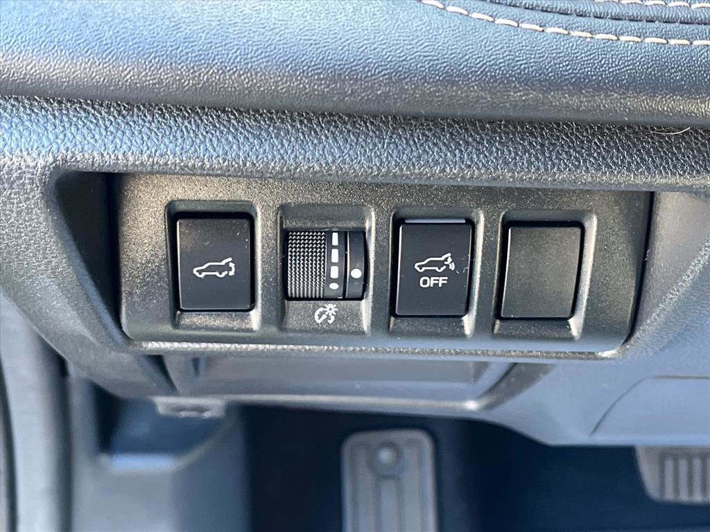 Used 2023 Subaru Outback Limited w/ Popular Package #2 image 17