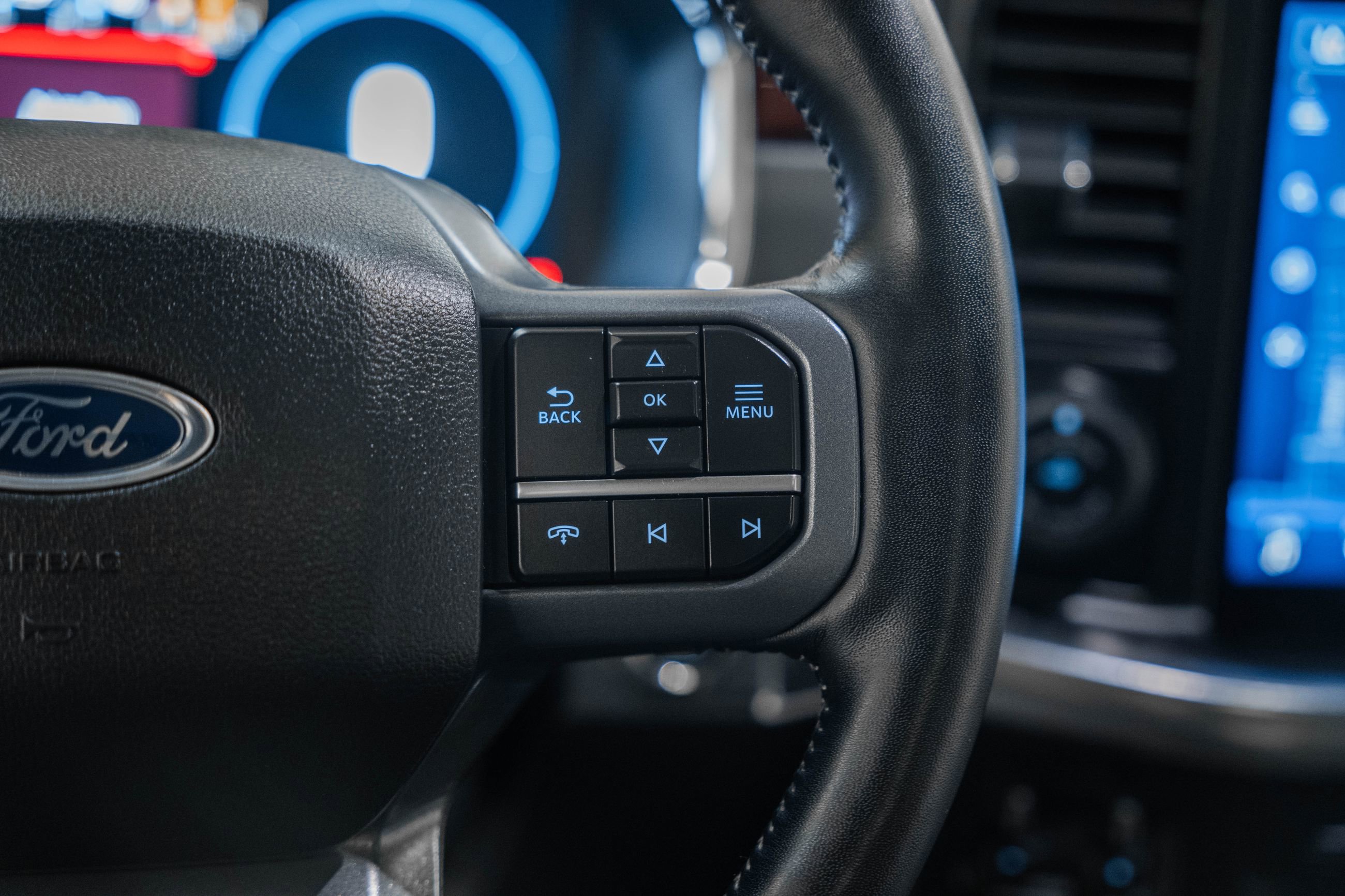 Certified 2023 Ford F150 Lariat w/ Equipment Group 502A High image 37