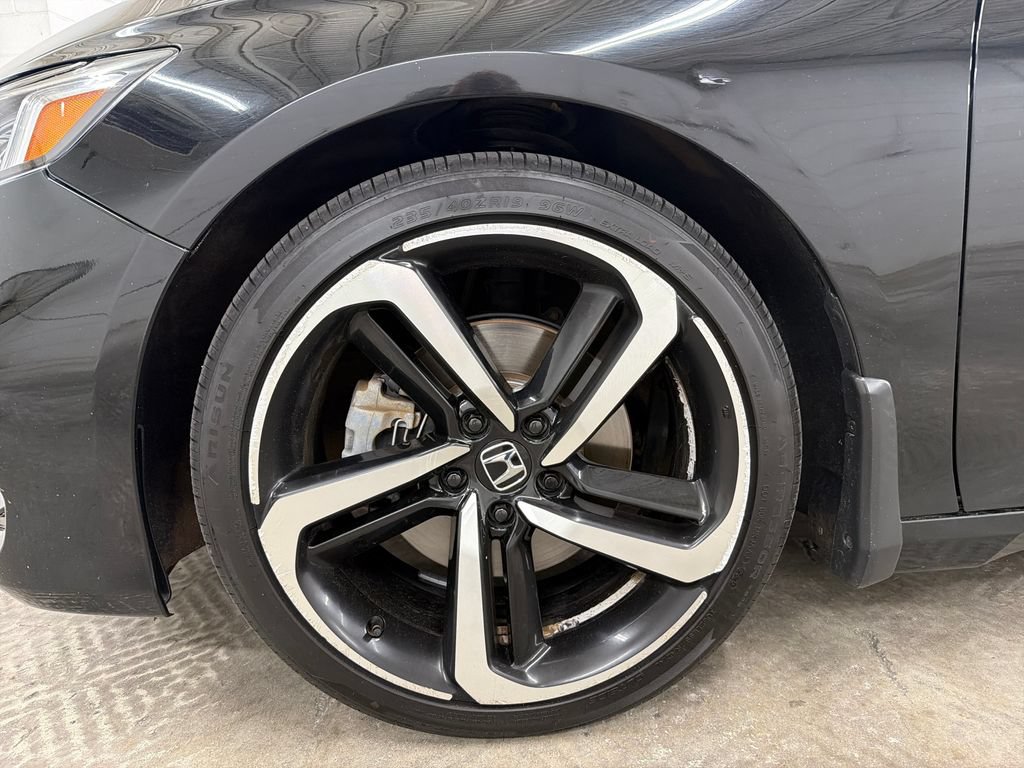 Used 2019 Honda Accord Sport image 12