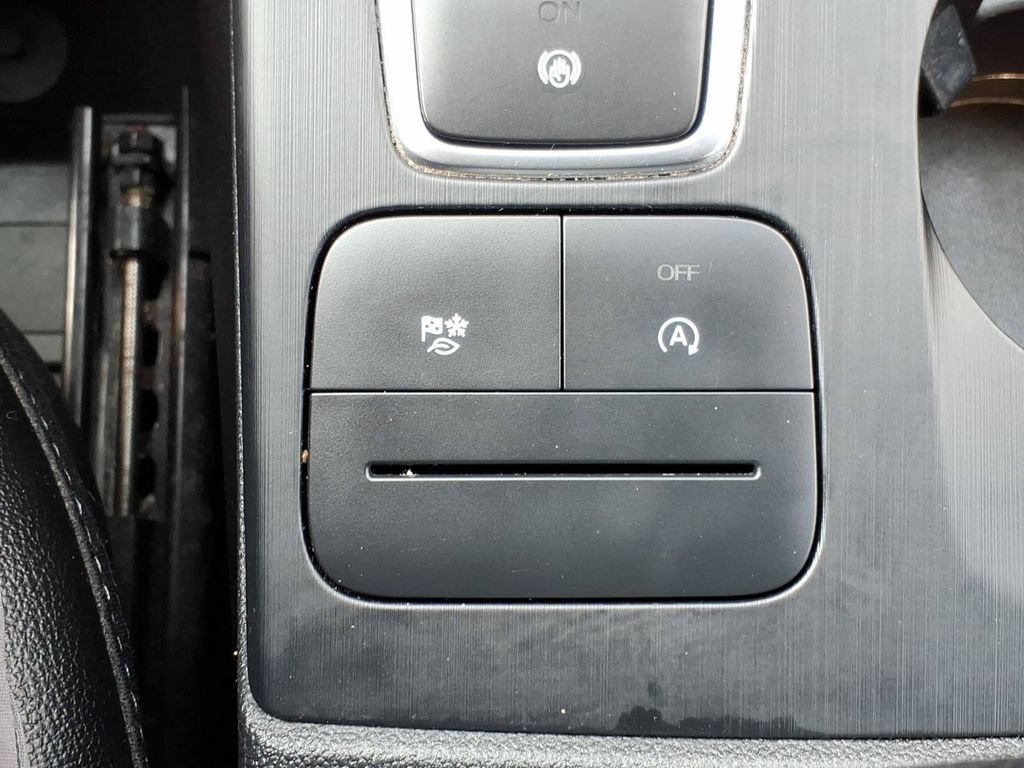 Certified 2022 Ford Escape SEL AWD/4WD image 18