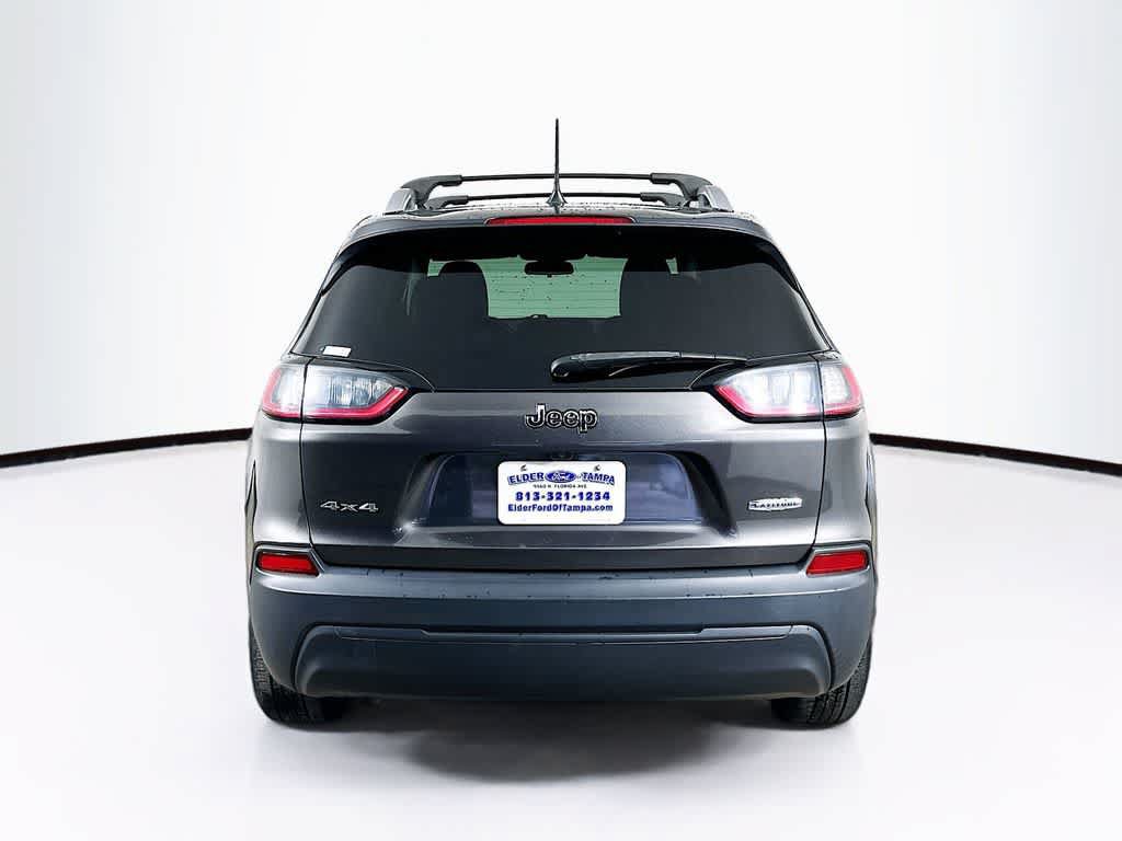 Used 2019 Jeep Cherokee Latitude Plus w/ Cold Weather Group AWD/4WD image 5