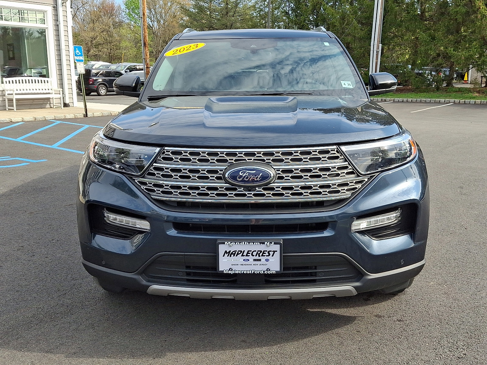 Certified 2023 Ford Explorer Limited w/ Equipment Group 301A AWD/4WD image 8