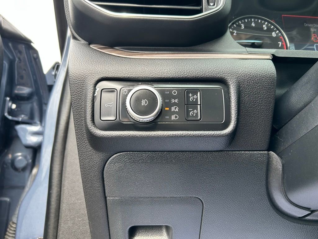 Certified 2021 Ford Explorer Limited w/ Equipment Group 301A image 22