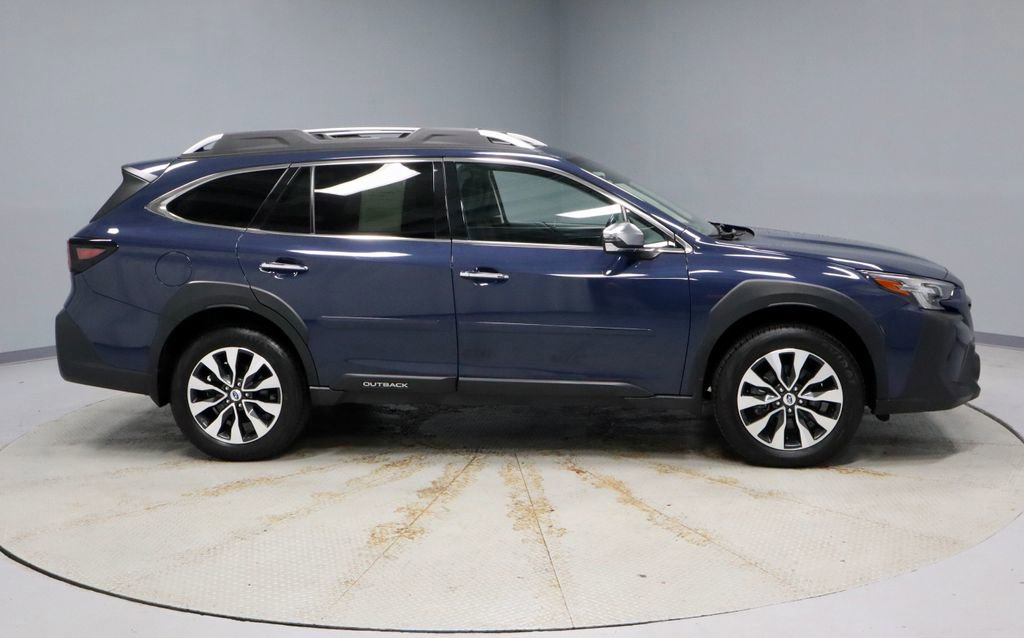 Used 2023 Subaru Outback Touring XT image 6