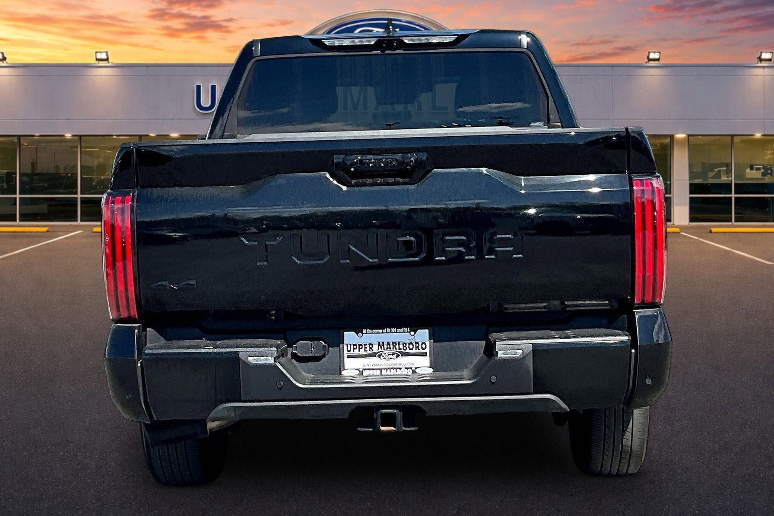 Used 2023 Toyota Tundra Platinum AWD/4WD image 3