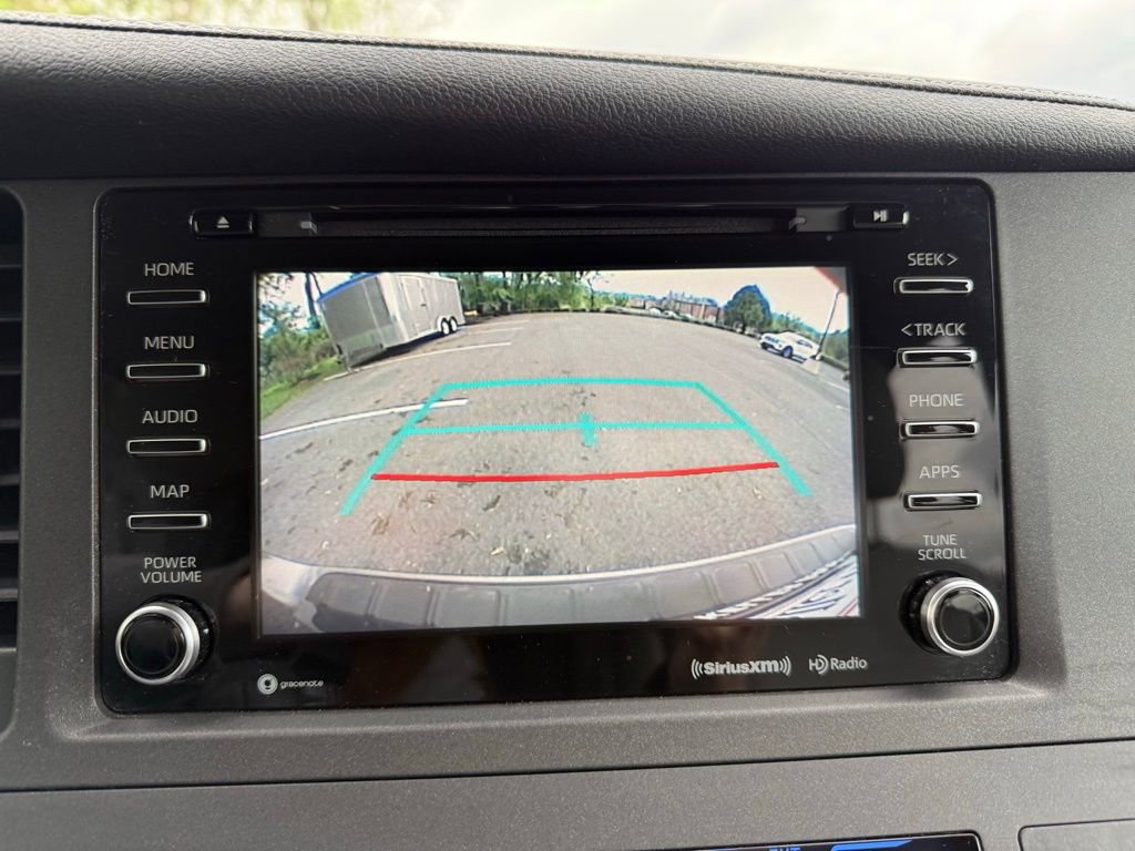 Used 2019 Toyota Sienna XLE w/ XLE Navigation Package AWD/4WD image 17