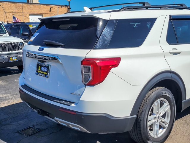 Certified 2023 Ford Explorer XLT w/ Equipment Group 202A image 5