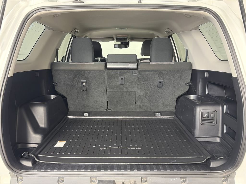 Used 2020 Toyota 4Runner SR5 image 27