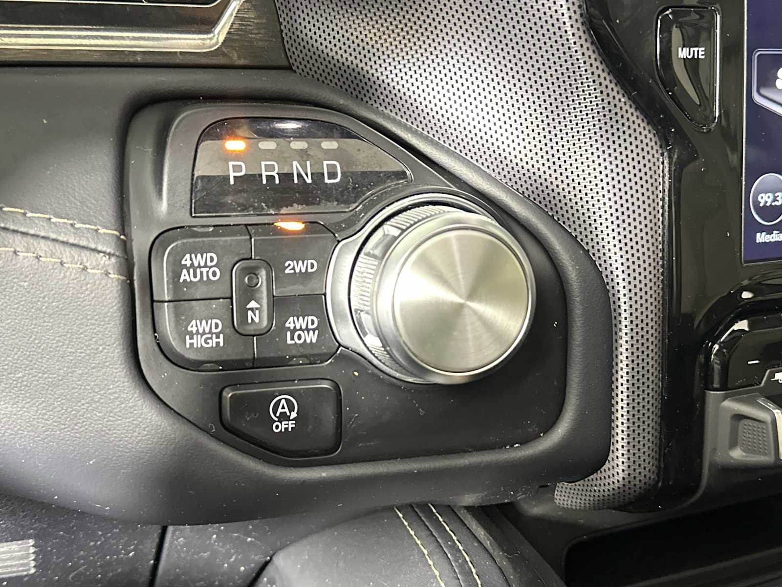 Used 2021 RAM 1500 Limited image 32