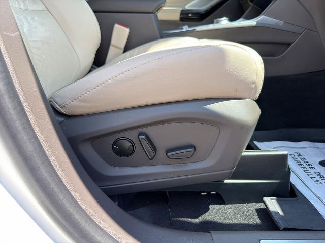 Certified 2023 Ford Explorer Platinum w/ Technology Package AWD/4WD image 20