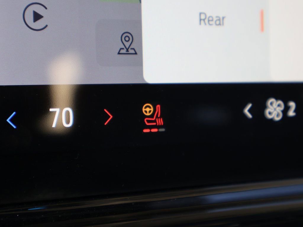 Certified 2025 Ford Expedition Platinum image 39