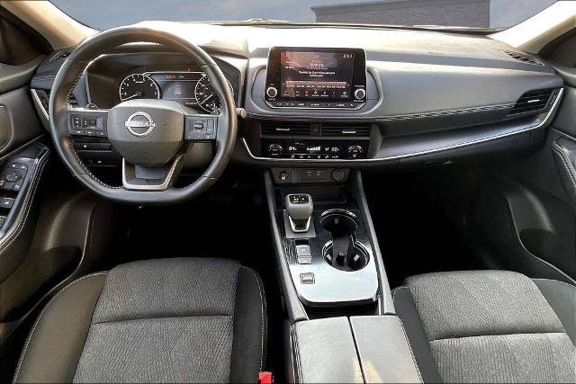Used 2025 Nissan Rogue SV FWD image 7