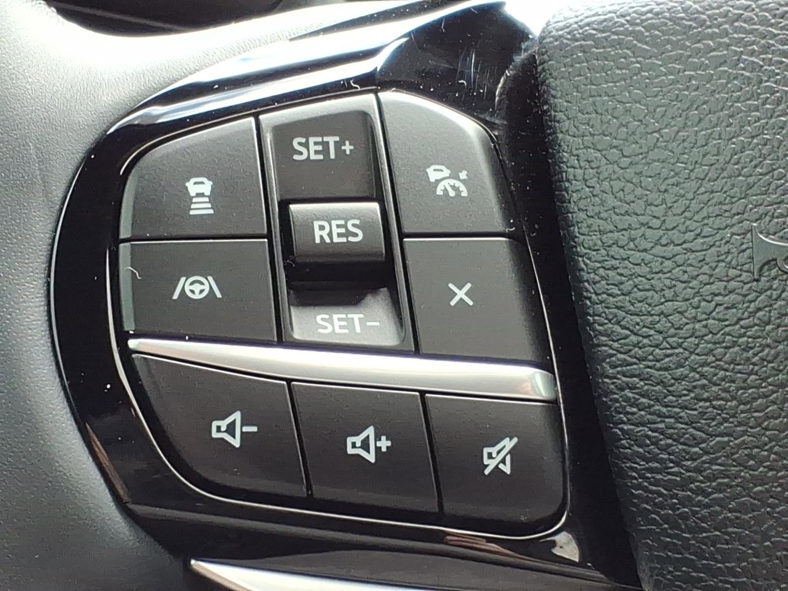 Certified 2023 Ford Explorer Platinum w/ Technology Package AWD/4WD image 26