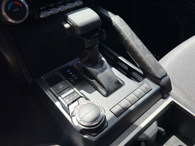 Used 2025 Toyota Tacoma SR5 AWD/4WD image 26