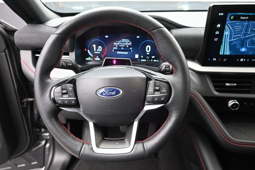 Certified 2025 Ford Explorer ST-Line AWD/4WD image 7