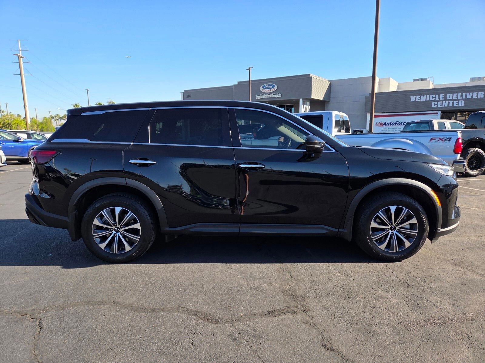 Used 2025 INFINITI QX60 Pure FWD image 6
