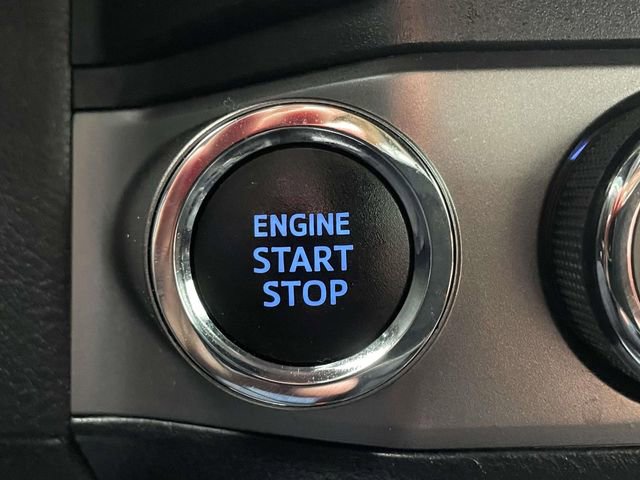 Used 2020 Toyota Tacoma Limited image 29