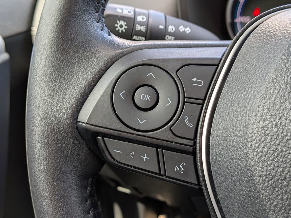 Used 2023 Toyota RAV4 XLE Premium image 26