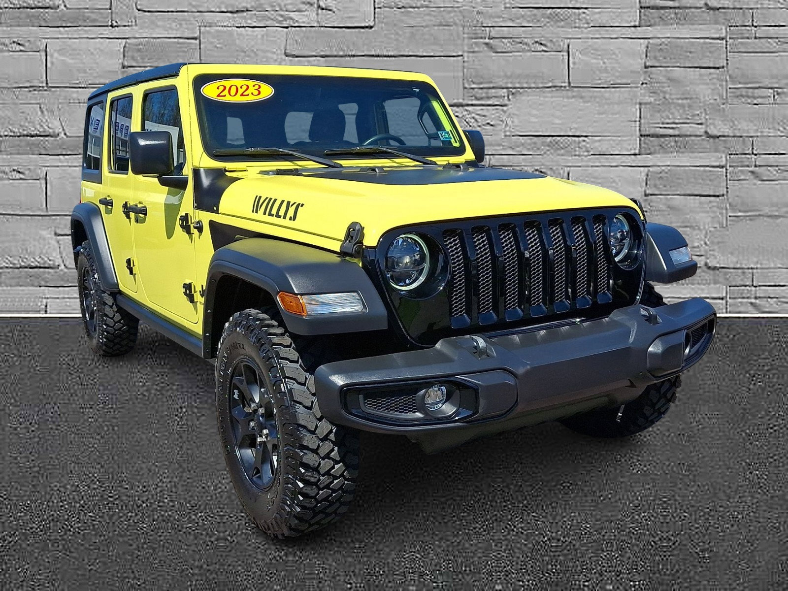 Used 2023 Jeep Wrangler Willys AWD/4WD image 2