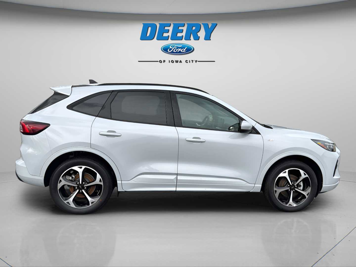 Certified 2025 Ford Escape ST-Line Elite w/ Class II Trailer Tow Package image 12