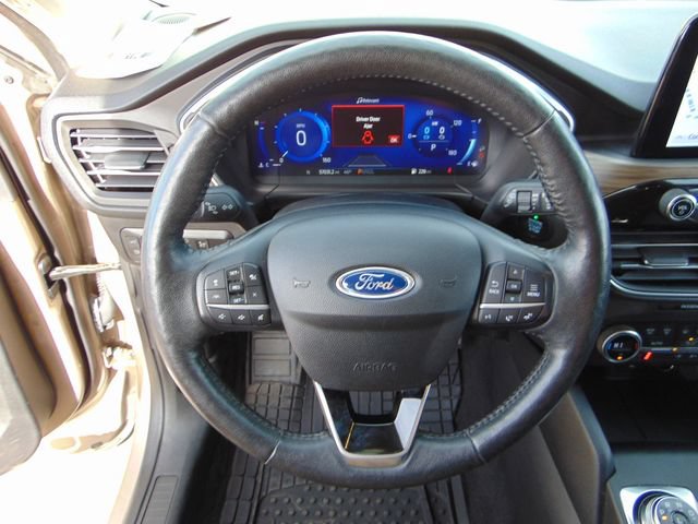 Certified 2020 Ford Escape Titanium AWD/4WD image 14