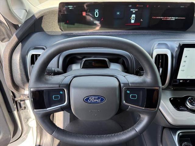 Certified 2025 Ford Expedition Active AWD/4WD image 14