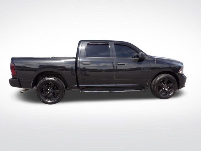 Used 2018 RAM 1500 Express w/ Black Ram 1500 Express Group RWD image 13