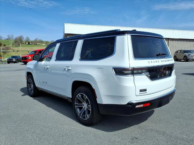 Used 2023 Jeep Grand Wagoneer 4WD w/ Rear Seat Video Group 1 image 4