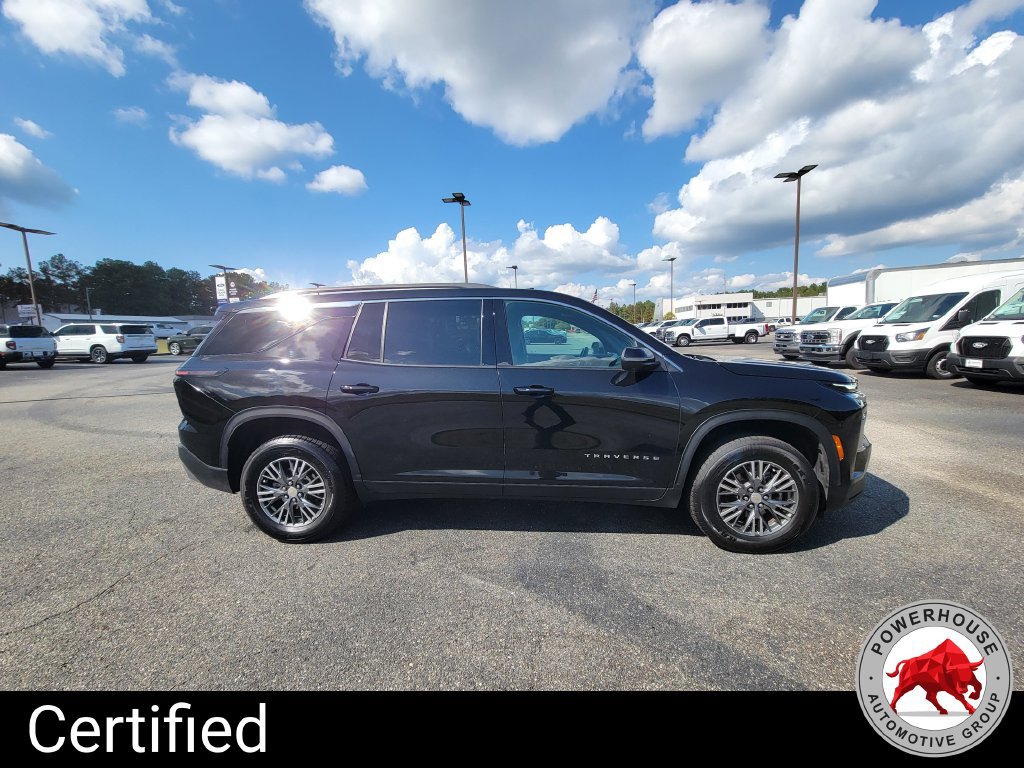 Used 2024 Chevrolet Traverse LT FWD image 8