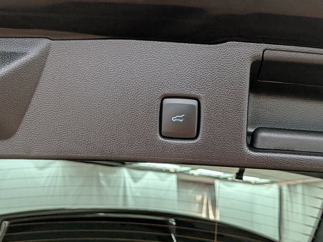 Certified 2023 Ford Escape Active AWD/4WD image 19