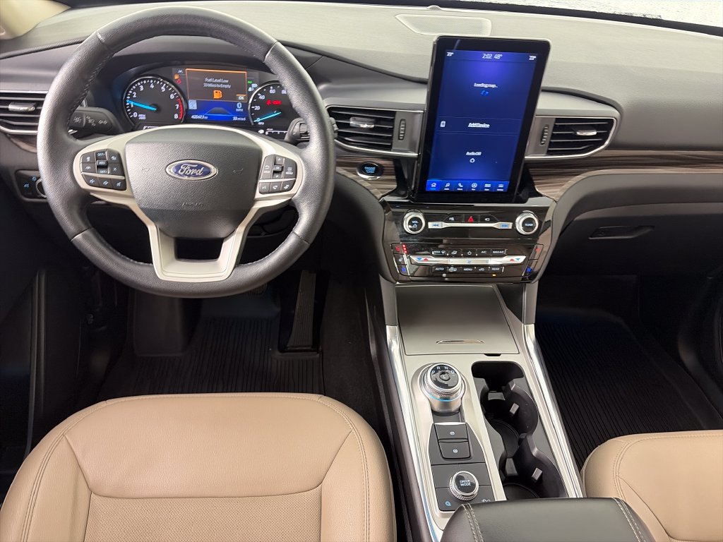 Certified 2023 Ford Explorer Limited w/ Limited Technology Package AWD/4WD image 14