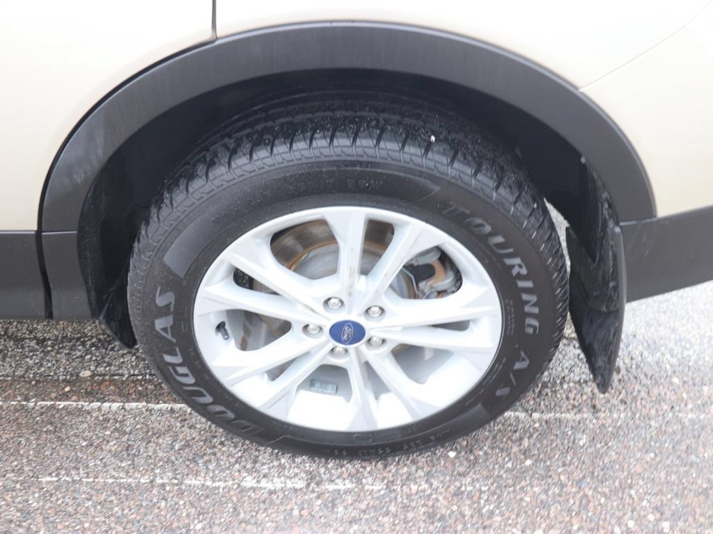 Certified 2017 Ford Escape SE FWD image 16