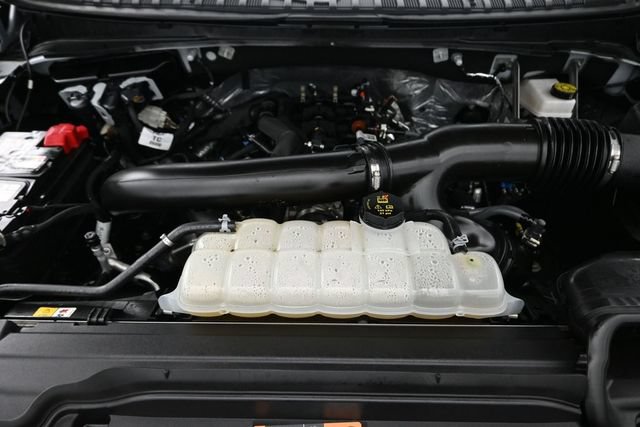 Certified 2025 Ford Expedition Active AWD/4WD image 34